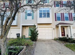 21925 Thompson Sq, Sterling, VA 20166