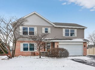 75 Ponderosa Dr, Romeoville, IL 60446