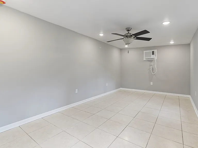 23094 Central Ave — Photo 18