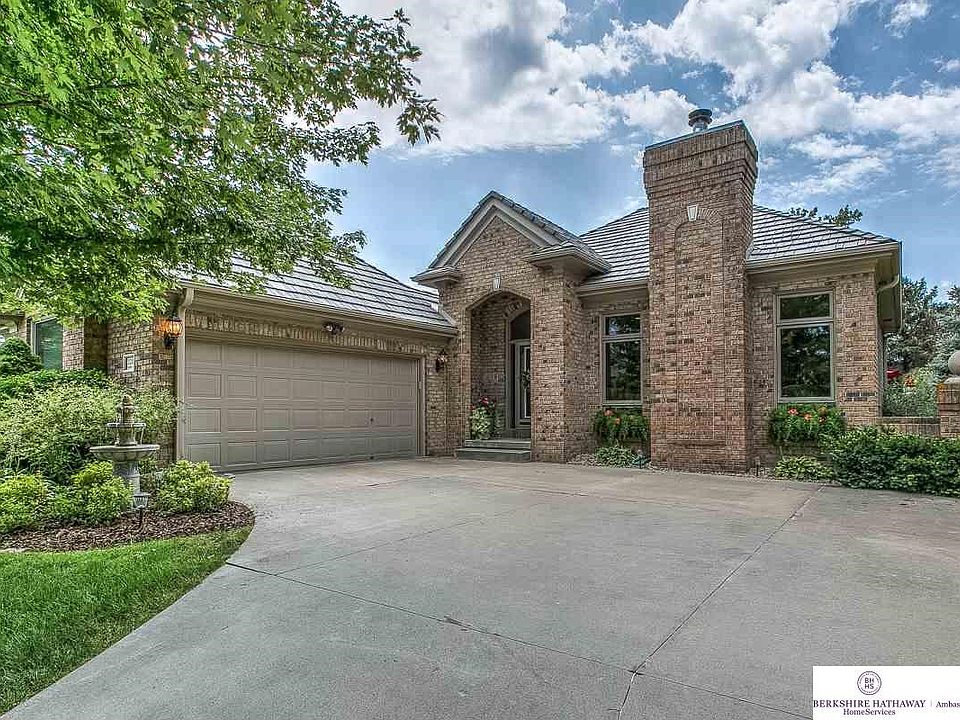 1st image of 22117 Stanford Cir