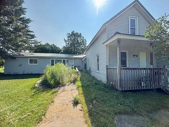 2nd image of 5585 Cedar St