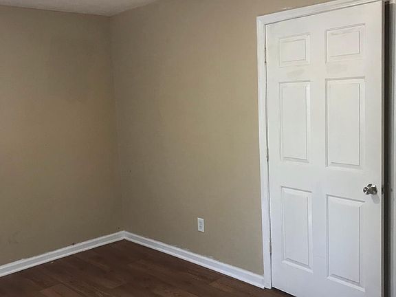 5th image of 511 Ballard Dr APT 10