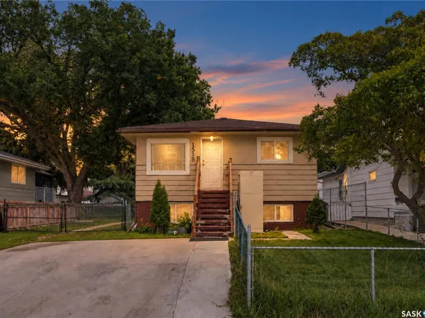 1518 I Avenue N, Saskatoon, SK S7L 2J6
