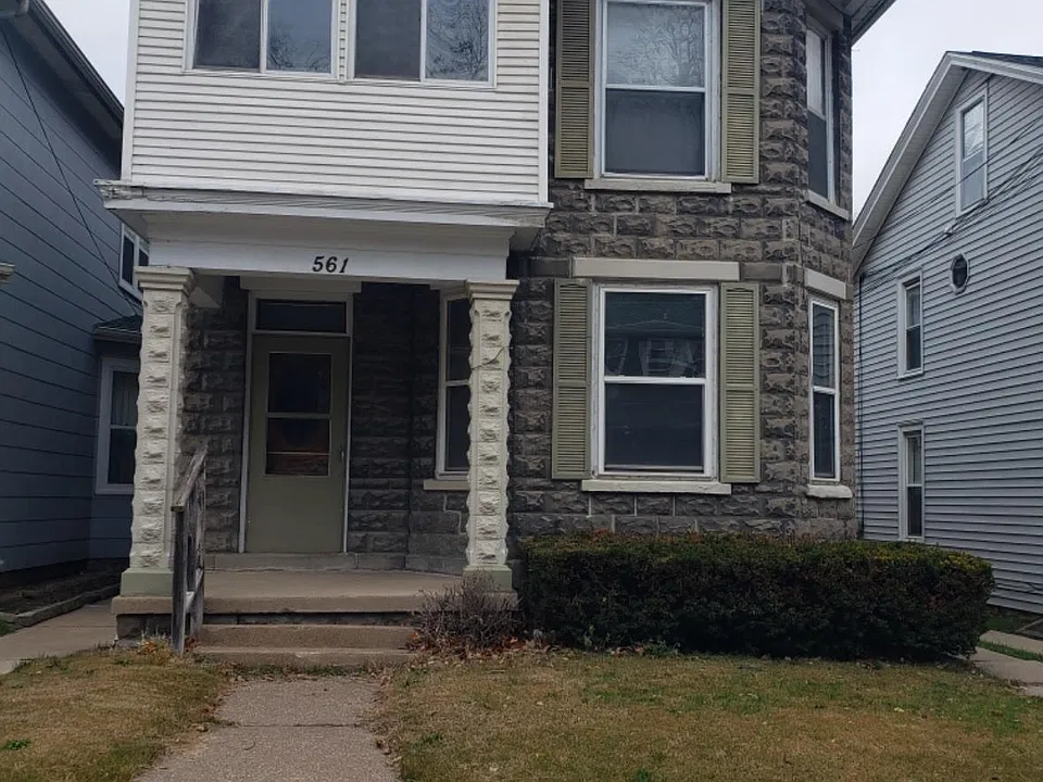 561 W Locust St #1