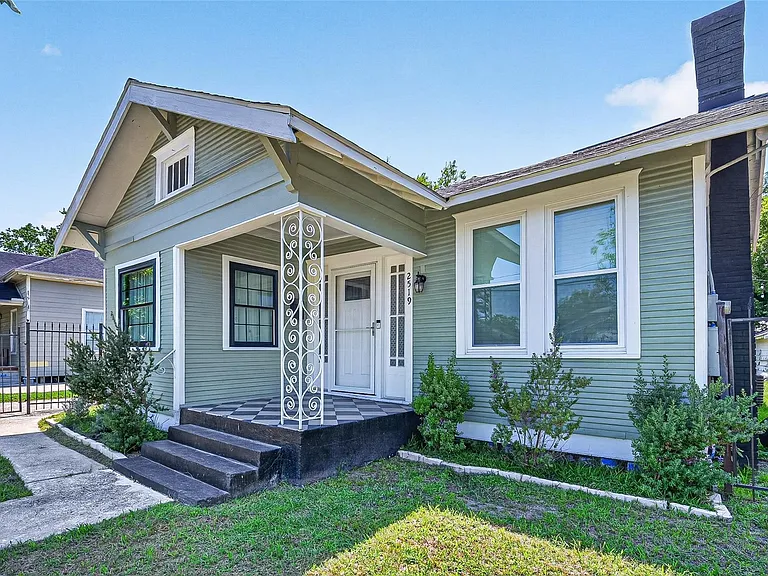 2519 Stevens St — Photo 3