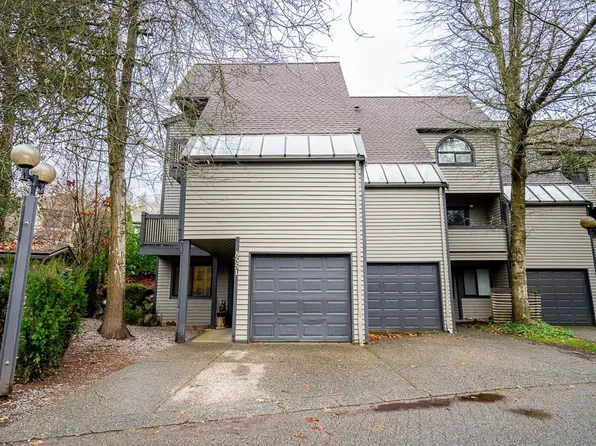 8551 Wilderness Ct, Burnaby, BC V5A 4B2