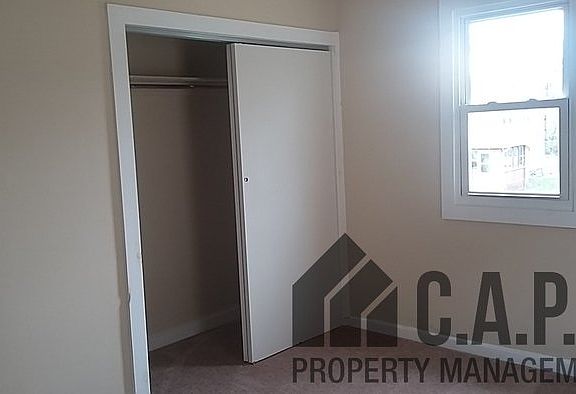 5th image of 2621 Guilford Ave