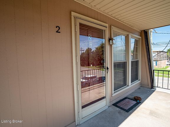 2nd image of 1964 Goldsmith Ln