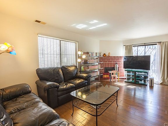 4th image of 507 Pomelo Ave APT A
