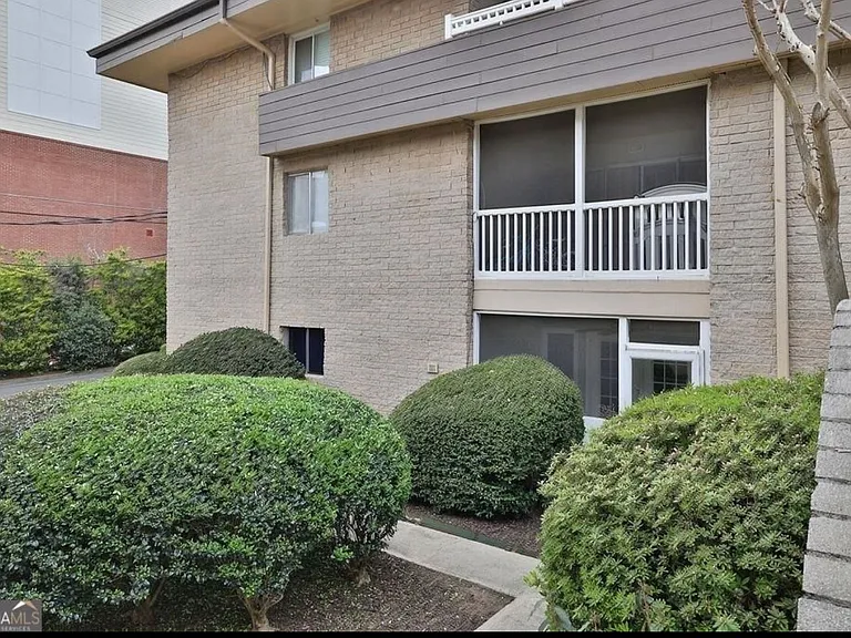 346 Carpenter Dr #16 — Photo 3