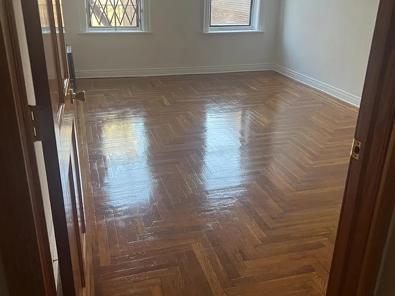 2186 Cruger Ave #5K — Photo 6