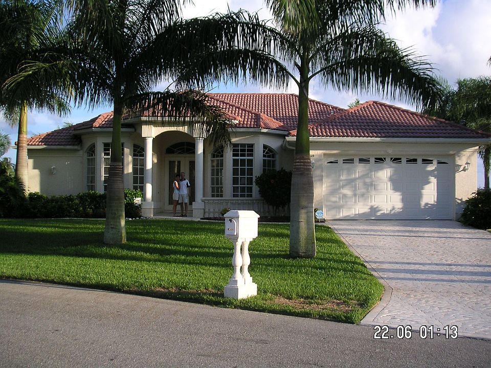 1st image of 608 SW 53rd Ter
