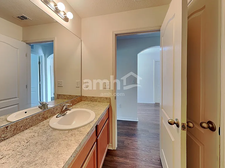 932 Wynnmere Walk Ave — Photo 15