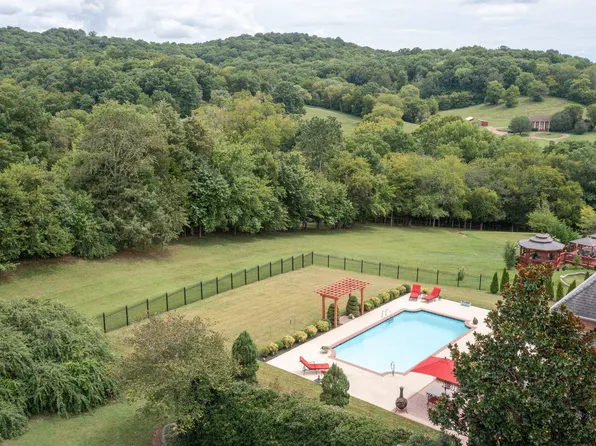 125 N Wynridge Way, Goodlettsville, TN 37072