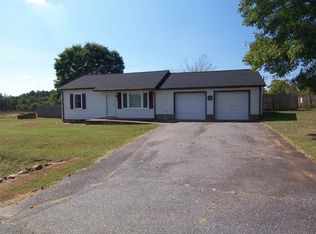 104 White St, Casar, NC 28020