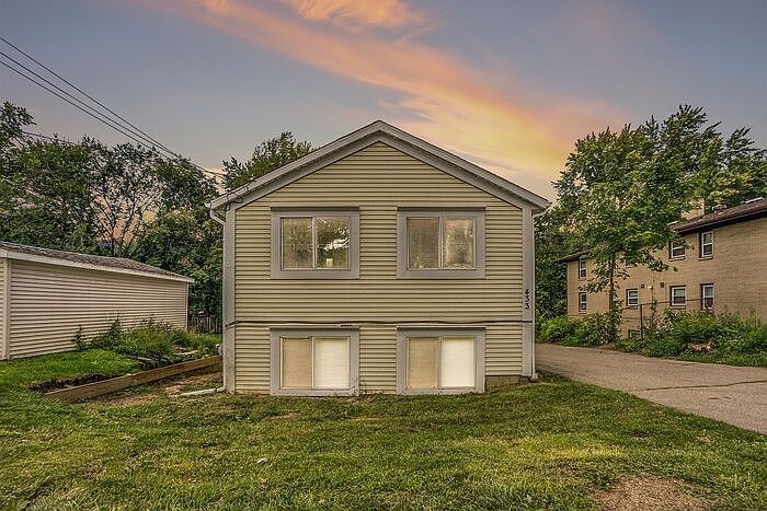 1st image of 433 N Riverview Dr #1A