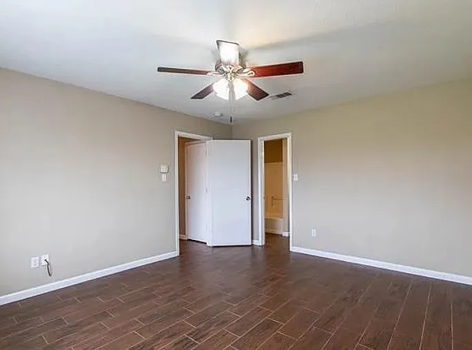816 W Colony Dr — Photo 3