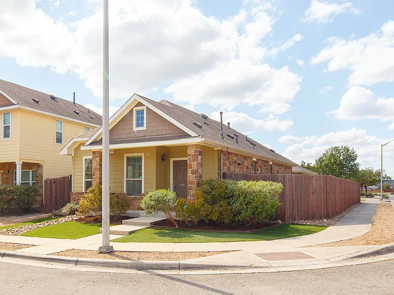 102 Preston Trl — Photo 25