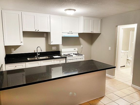 4th image of 24238 Postal Ave #6