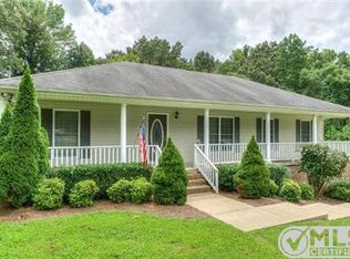 103 Pinewood Dr, Dickson, TN 37055
