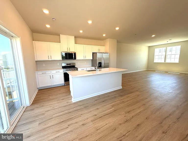 144 Gary Way — Photo 17