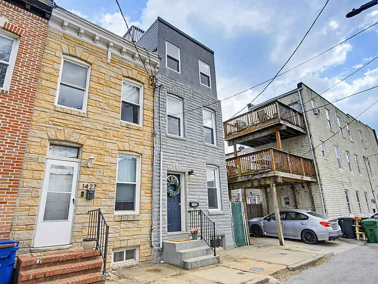 1429 Olive St — Photo 5