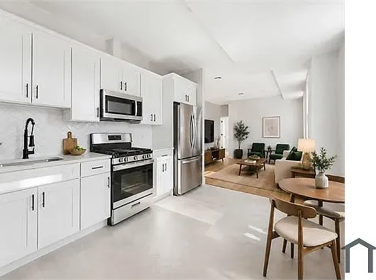977 Sanford Ave #A — Photo 4