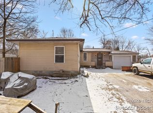 840 Gregg St, Nashville, MI 49073