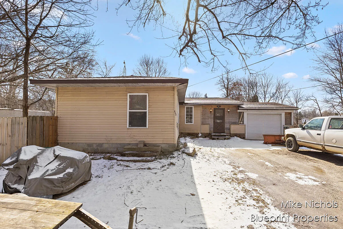 840 Gregg St photo 1