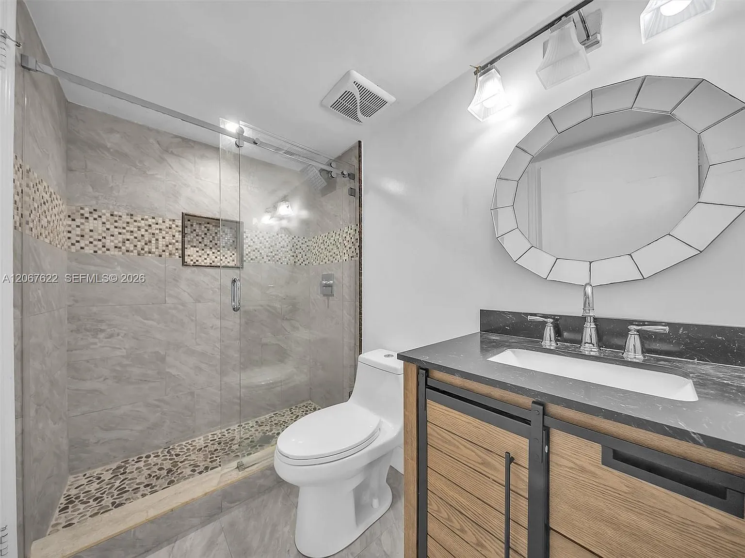 Coral Pointe Townhomes Co — Photo 4
