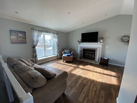 3rd image of 11439 W 103rd Dr