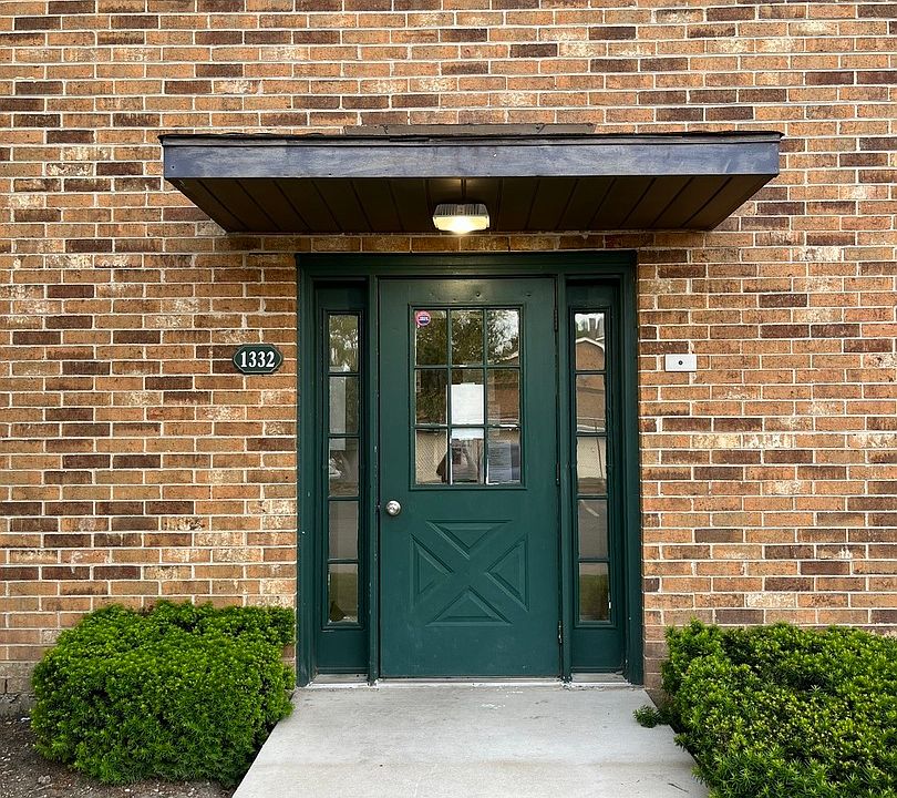 1st image of 1332 N Geneva Dr Unit 1A