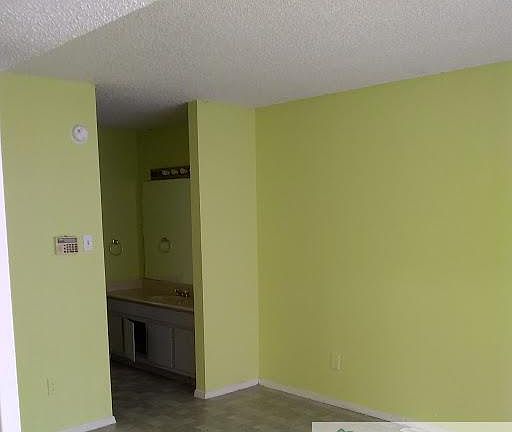 5th image of 12128 Bob White Dr #121