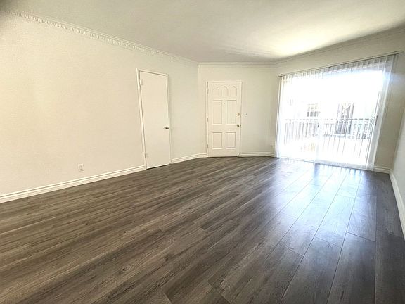 3rd image of 3565 S Sepulveda Blvd APT 12