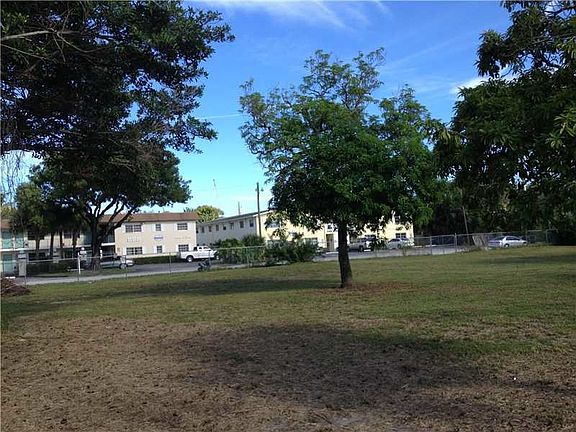 5th image of 509 NE 1st Ave
