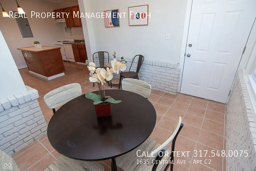 2-bedroom Apartment — Photo 4
