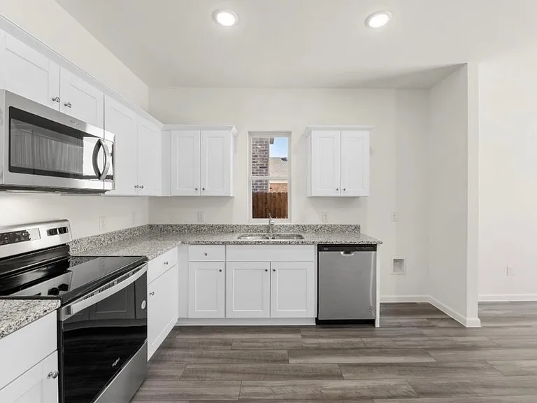 10308 Holycross Ln — Photo 16