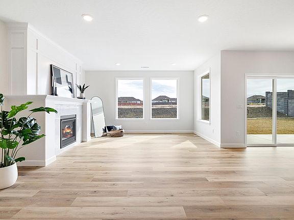 4th image of 2879 S Belfair Pl