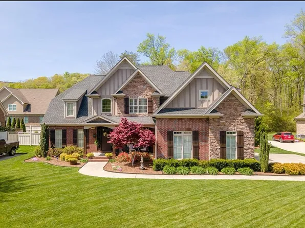 6269 Dry Canyon Ln, Hixson, TN 37343