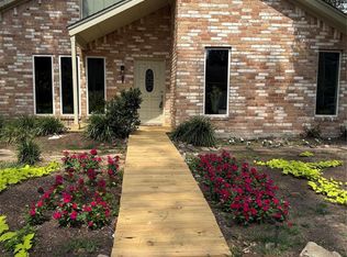 1 Green Blade Ln, Spring, TX 77380