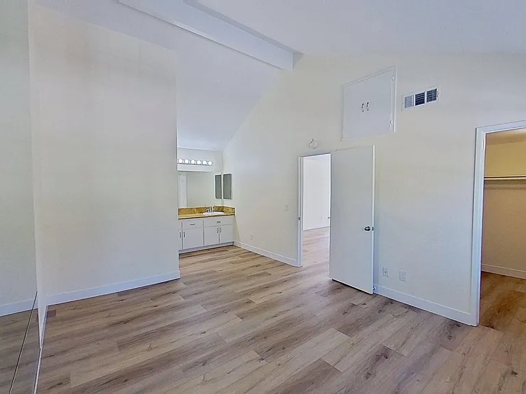 26701 Quail Crk #267 — Photo 14