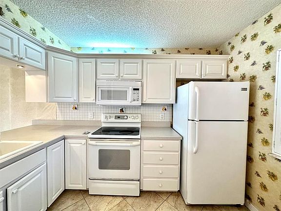 2nd image of 1501 Marina Isle Way APT 205