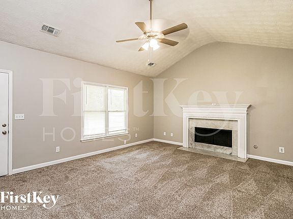 3rd image of 838 Marable St