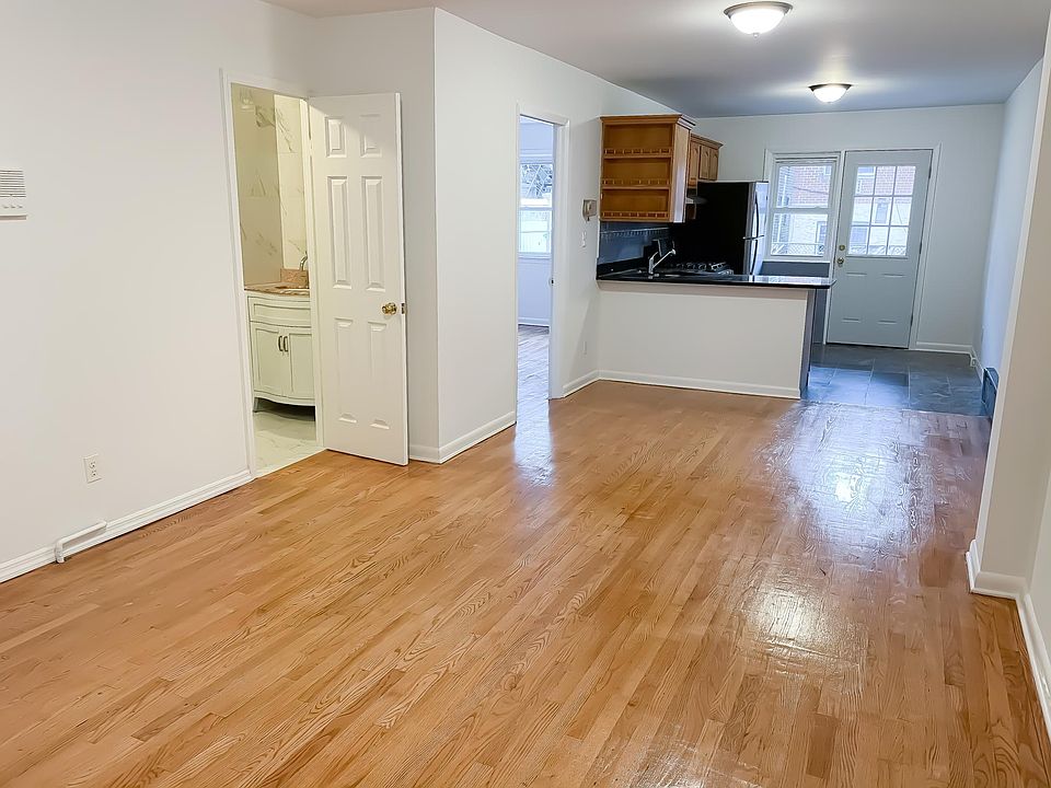 New!!!! Recently Renovated 1 Bedroom Apartment!!!