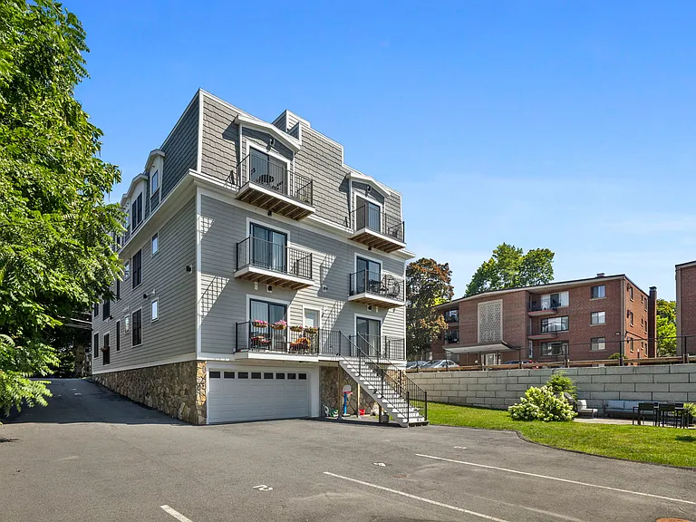 52 W Emerson St #6 — Photo 35