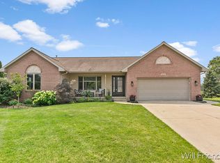 5699 Hickory Ridge Dr SW, Wyoming, MI 49418