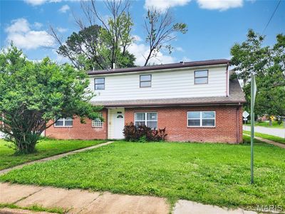 8201 Braddock Dr, Saint Louis, MO, 63132