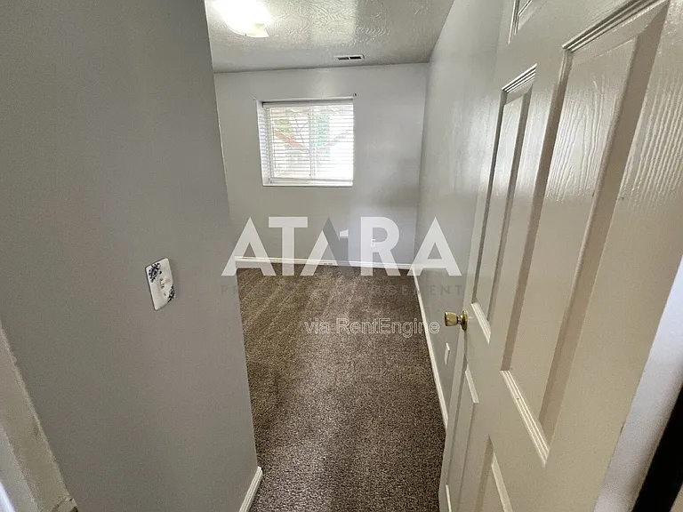 334 Childs Ave — Photo 22