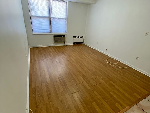 4th image of 47 Davis Ave Floor 1C-1