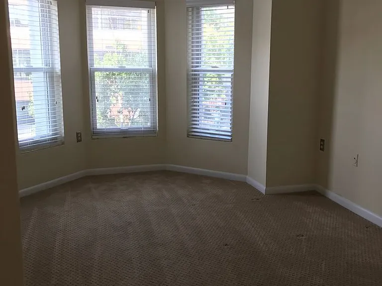 1425 Hopkins St NW #201 — Photo 15